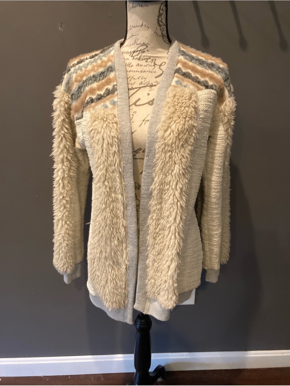 NWT Amandi Anthropologie cozy adorable sweater jacket size XS oversized